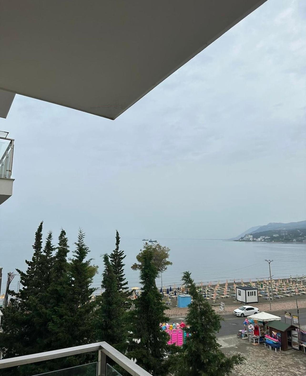 Deluxe Apartments With Balcony Shëngjin Exterior foto